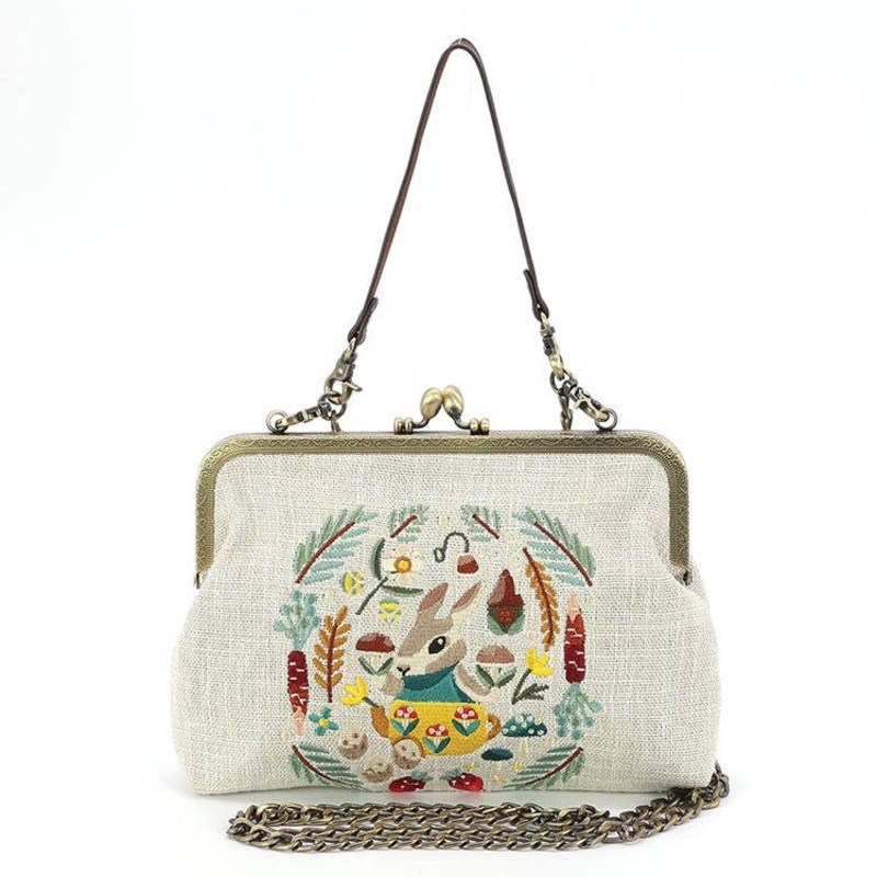 COMECO INC – BUNNY KISSLOCK BAG IN LINEN