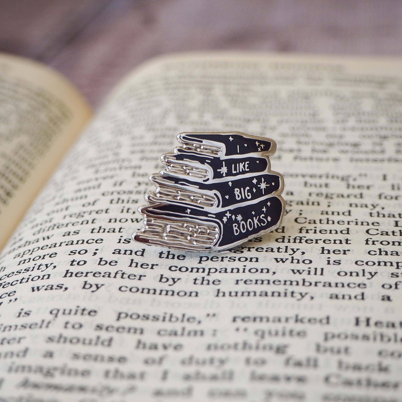 LiteraryEmporium – I Like Big Books Enamel Book Lover Literature Pin Badge