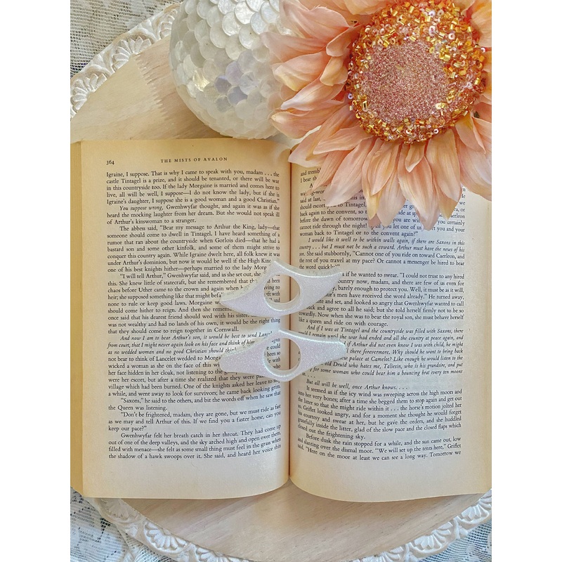 Twinkle Book Holder With Blue Glow Diamond