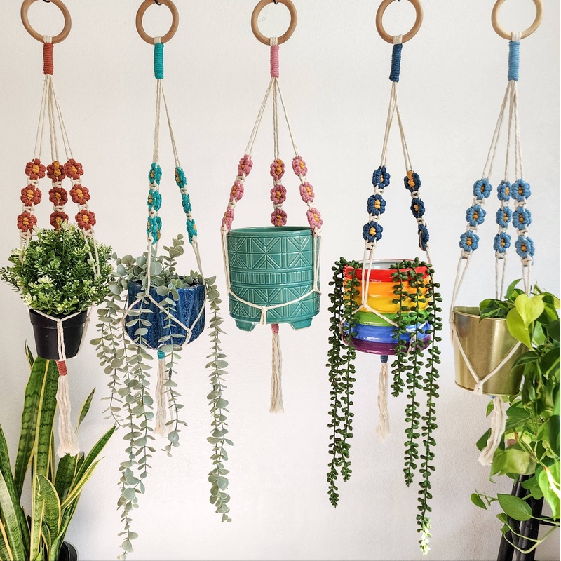 Floral Daisy Plant Hanger, Handmade Macrame Plant Accessory Cafe Latte