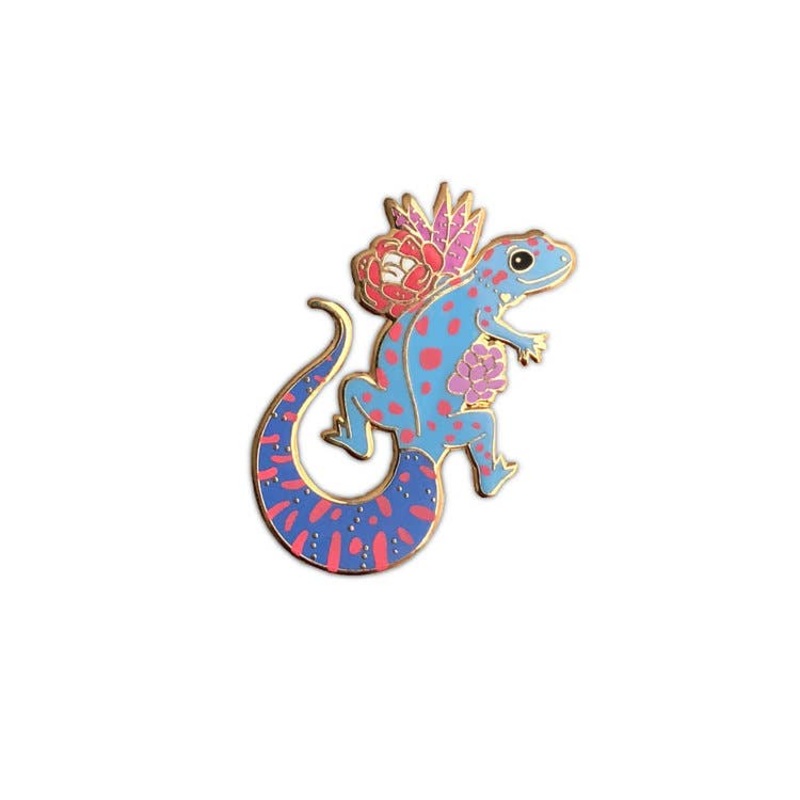 The Crowned Rabbit – Blue Spotted Gecko Enamel Pin