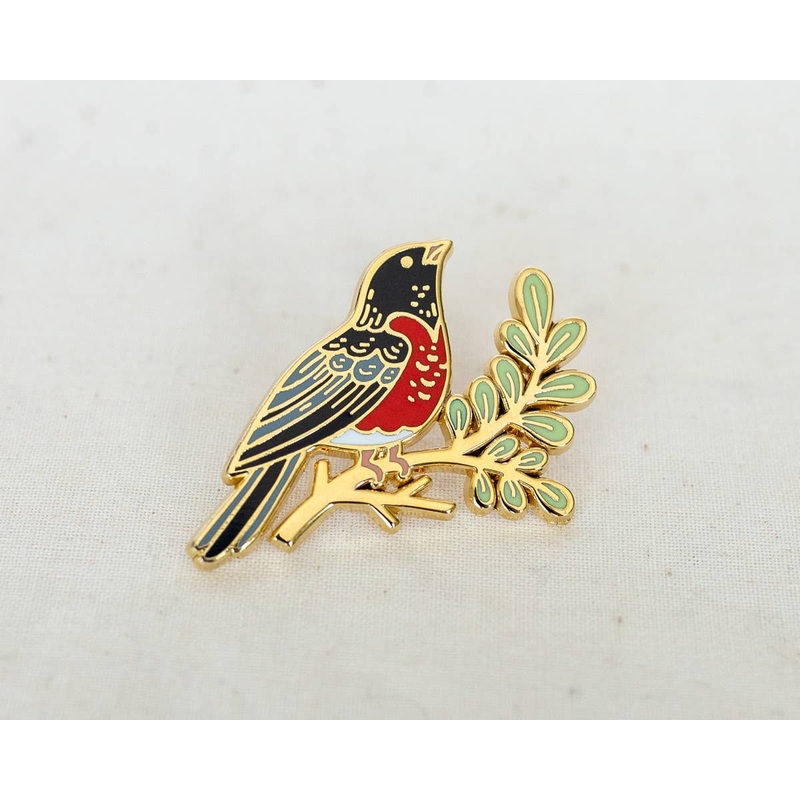 Wildship Studio – Robin Enamel Pin
