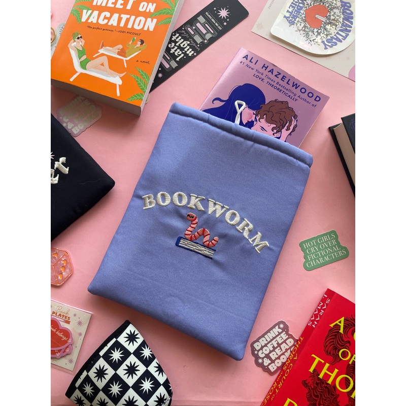 Jollie Ollie Designs – Bookworm Embroidered Book/Kindle Sleeve: Book Sleeve